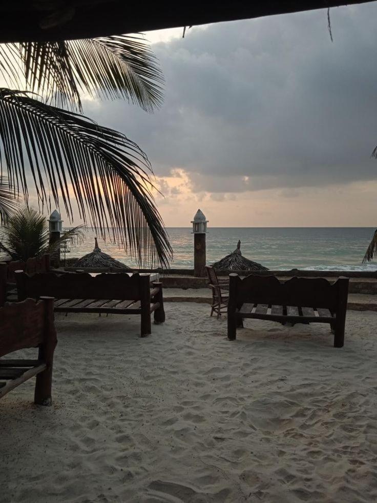 Tiwi Beach Resort & Spa Mombasa Eksteriør bilde