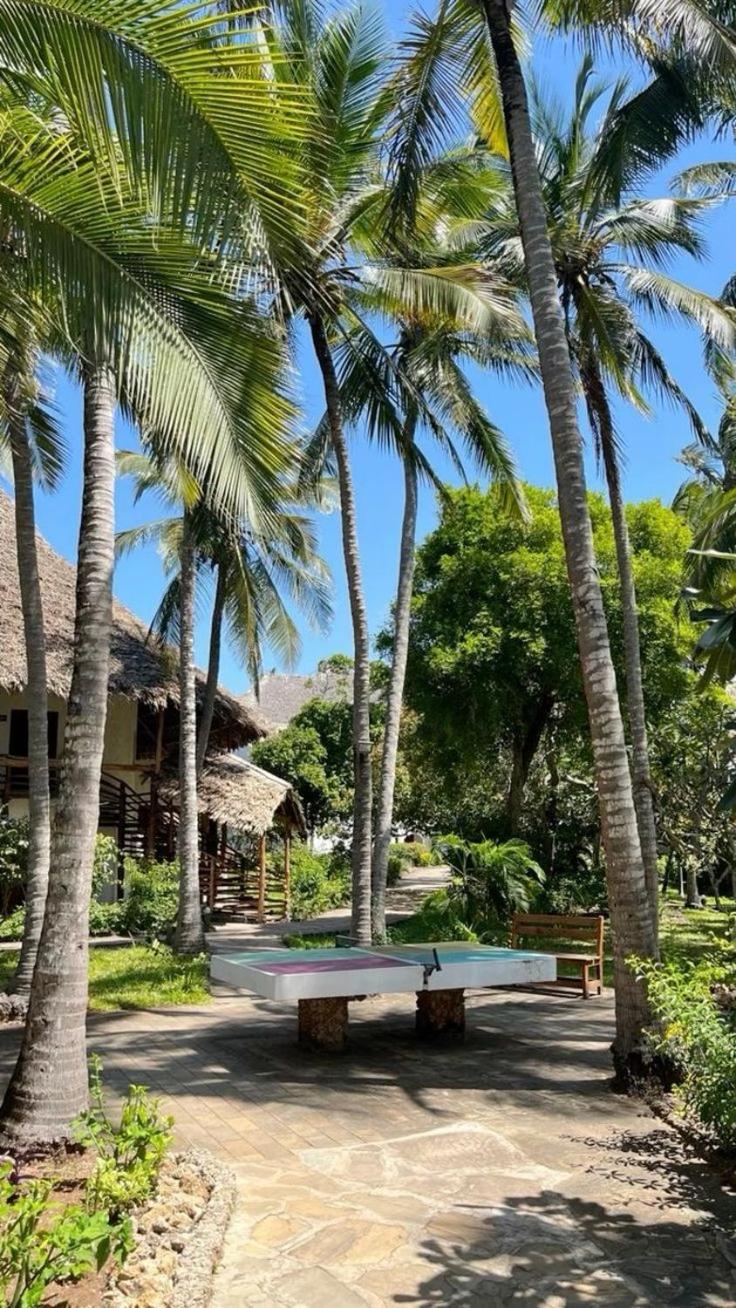 Tiwi Beach Resort & Spa Mombasa Eksteriør bilde